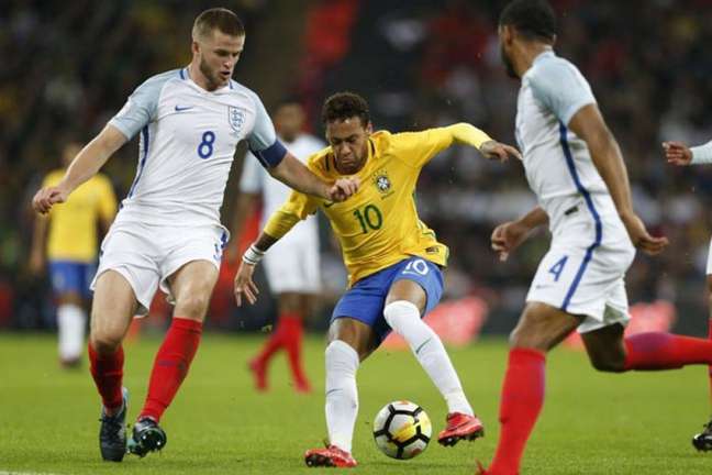 The last friendly match between Brazil and England took place in 2017 (Photo: Ian Kington / AFP)