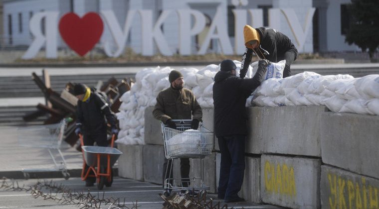 Kyiv stocks up on medicine and food ahead of potential invasion - News
