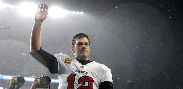 Tom Brady leaves retirement, announces return to NFL - 03/13/2022