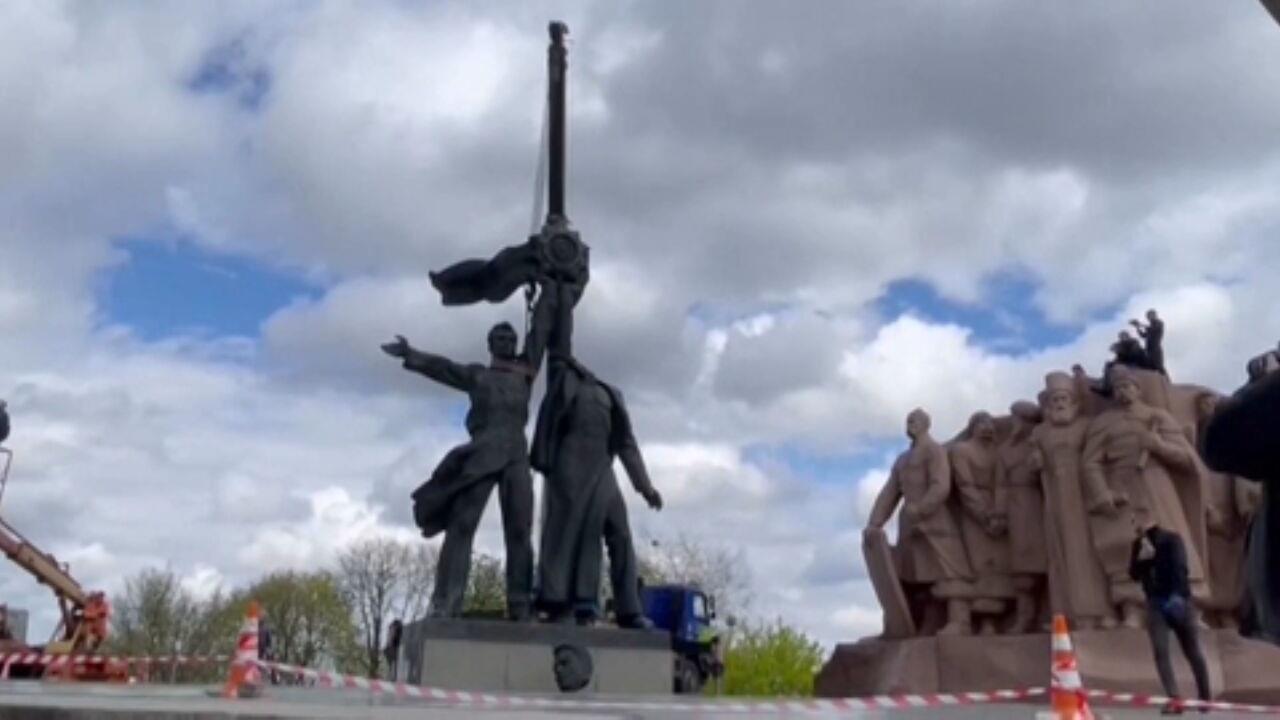 Ukraine-Russia friendship statue removed from Kyiv