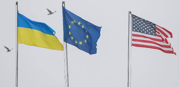 US and EU threaten to impose new sanctions on Russia