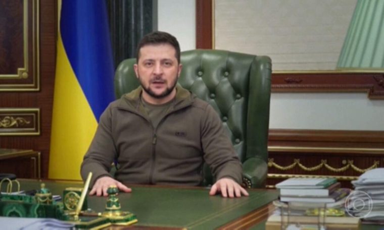 Zelensky says situation remains difficult in Ukraine, sacks security officials.  World