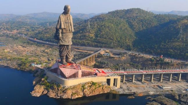 The Statue of Unity has sparked controversy among rural residents, who have been demanding better agricultural conditions in the water-scarce region (Photo: Government of India / Wikimedia Commons)
