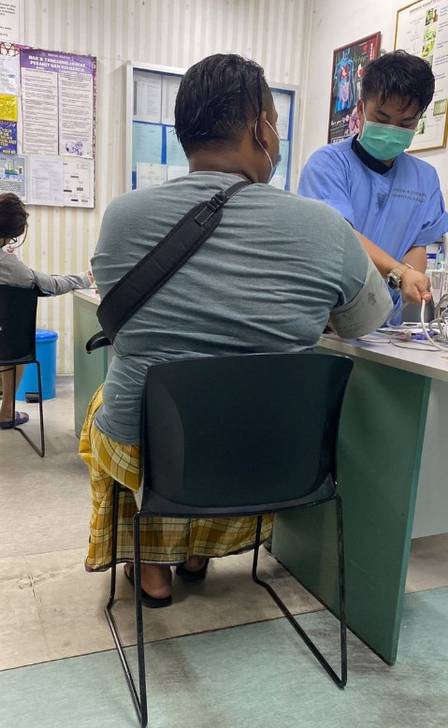 Python bitten sitting on toilet, Malaysian man treated in hospital