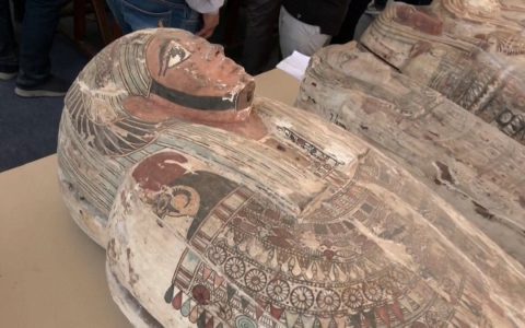 Egypt announces the discovery of 250 sarcophagi and 150 bronze statues dating back 2500 years.  World
