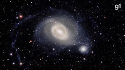 Telescope captures 'dance' of merging galaxies 400 million years ago