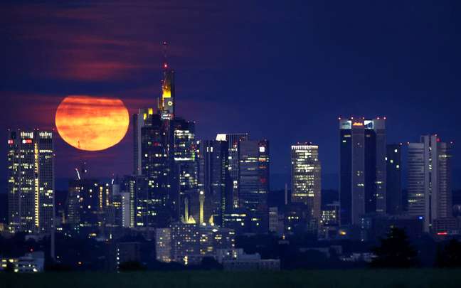 In the urban setting of Frankfurt, Germany, Strawberry Moon gains more prominence 