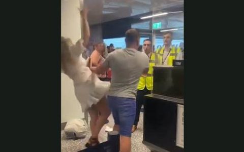 Man attacks airport staff in England during boarding;  Video