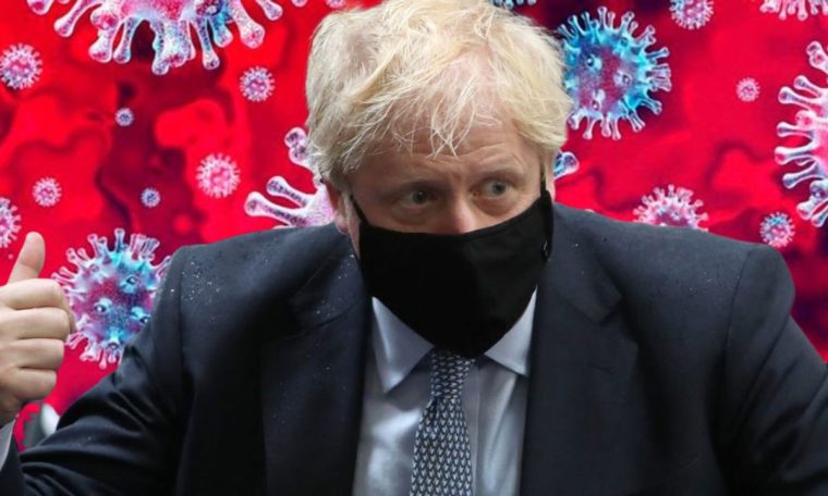 Boris Johnson com máscara de proteção contra a covid