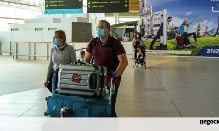 US and Canadian travelers can use 'e-gates' at Lisbon airport - Aviação