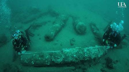 Wine bottles were still unopened aboard a shipwreck that sank in England in 1652;  Video