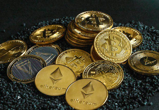 cryptocurrencies, bitcoin, ethereum, crypto (Photo: Quantitative/Unsplash)