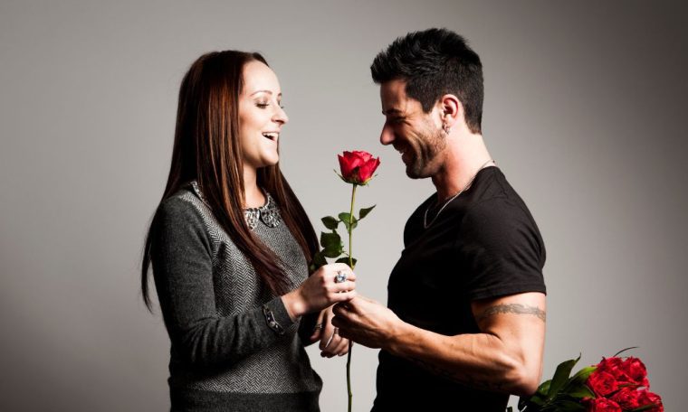 These 3 Steps Will Attract Your Crush!  See how science can help