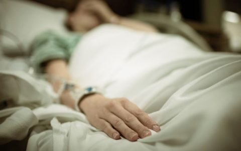Woman's leg is amputated after chemotherapy due to misdiagnosis of cancer