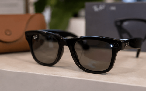 Meta Glasses Will Stop Recording If Capture Light Is Tampered With
